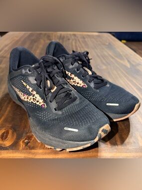 Women’s Brooks Adrenaline 22